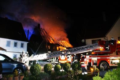 Rosenfeld-Leidringen: Vollbrand eines Wohnhauses fordert 4 Verletzte Personen 